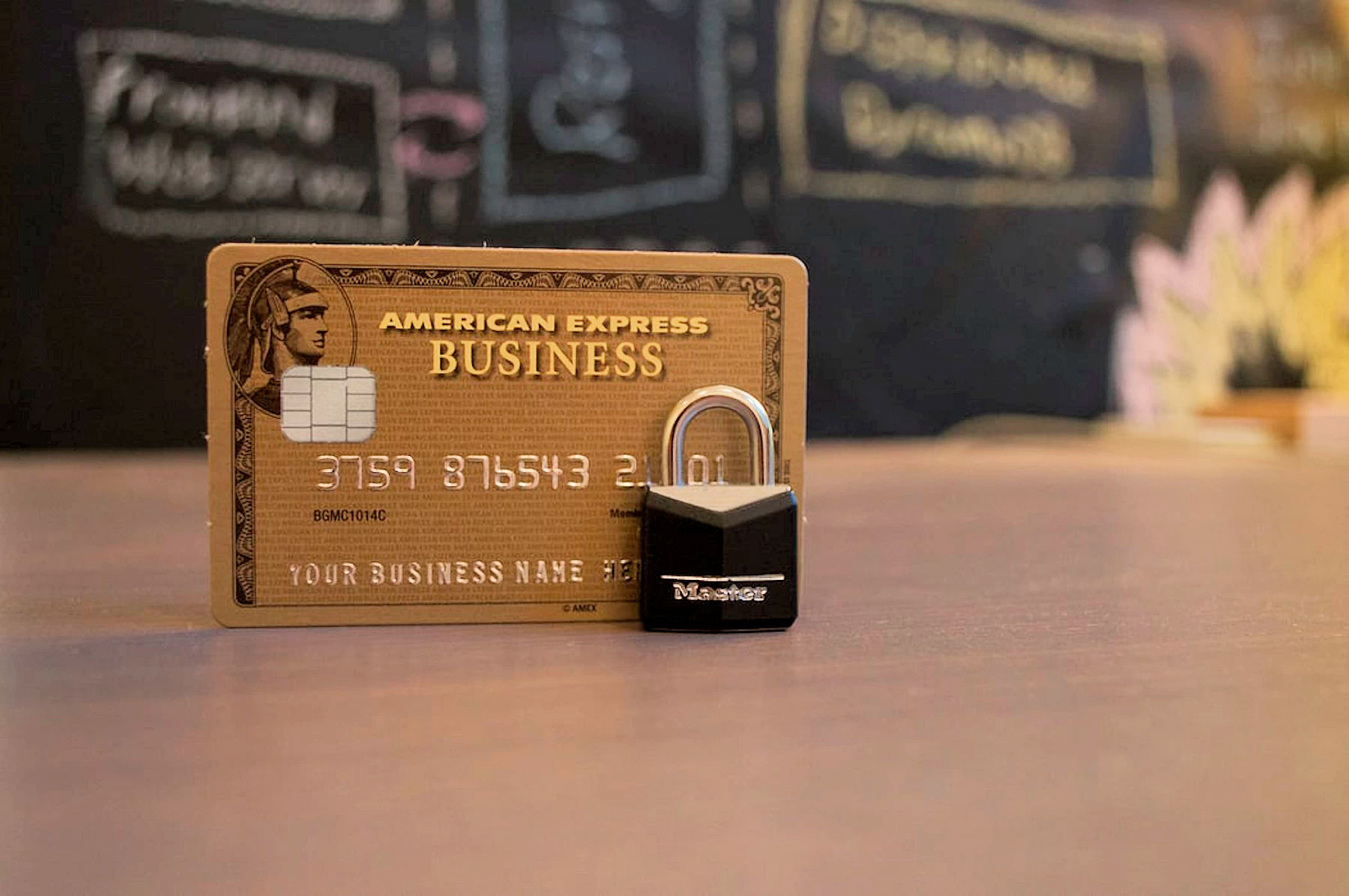 What You Need to Know Before Choosing a Business Credit Card for Your Startup